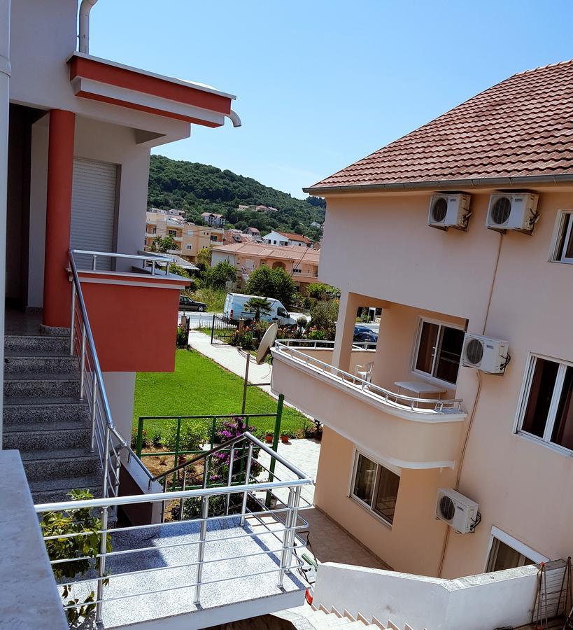 Apartments Ela Ulcinj Exterior foto